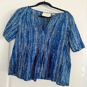 100% cotton Blue and white blouse